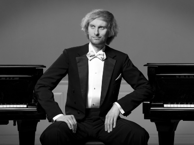 Světově uznávaný pianista Ivo Kahánek míří do Plzně!